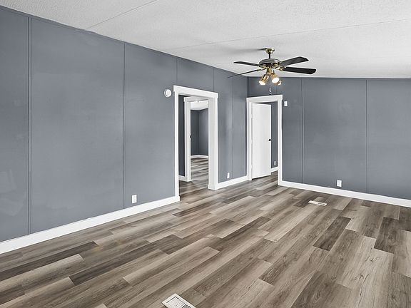 4th image of 154 Oak Lawn Dr