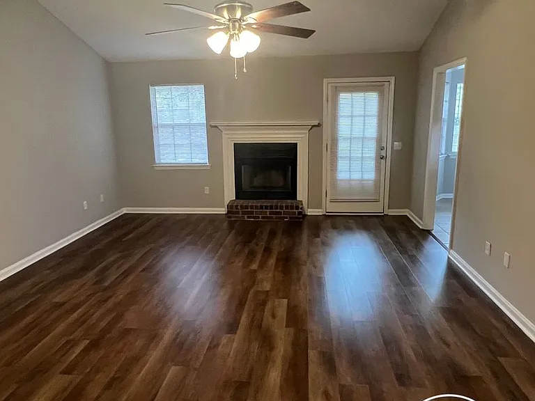 801 Brickyard Rd — Photo 4