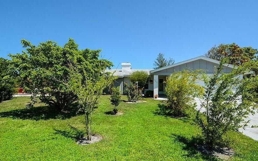 1st image of 302 Coconut Ave