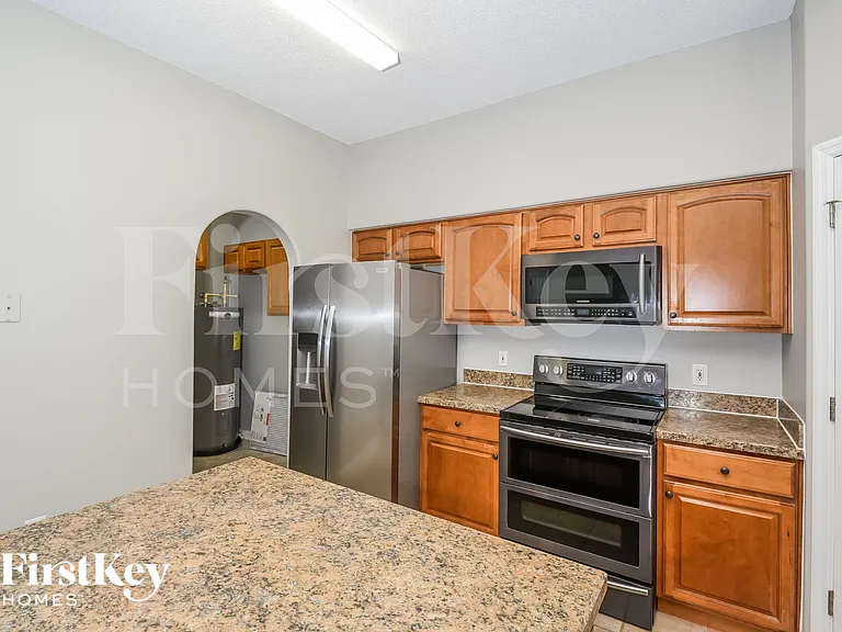 10663 Fairhaven Way — Photo 5