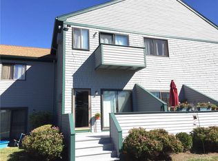 661 Metacom Ave APT 4, Bristol, RI 02809