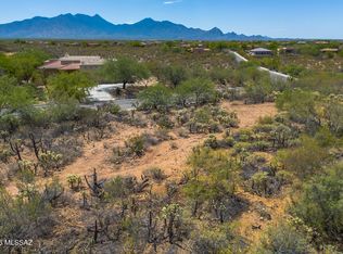 926 E Florida Saddle Dr, Green Valley, AZ 85614