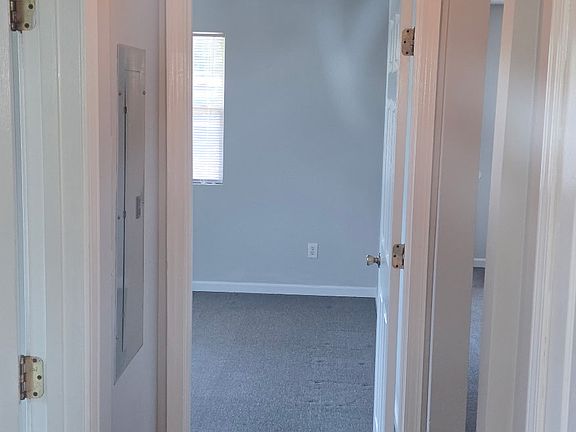 3rd image of 3190 S Sweetwater Rd Unit A