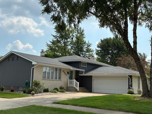 9501 Dogwood Dr, Munster, IN 46321