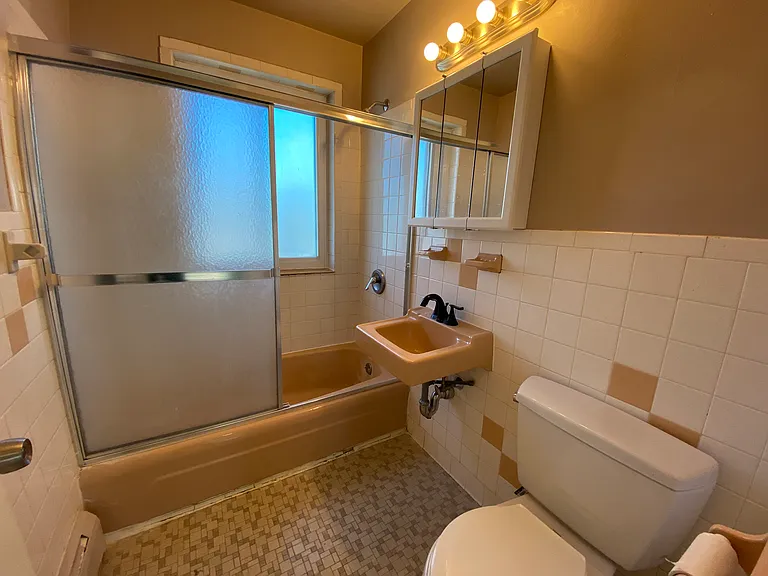 6 Waterloo St #8 — Photo 15