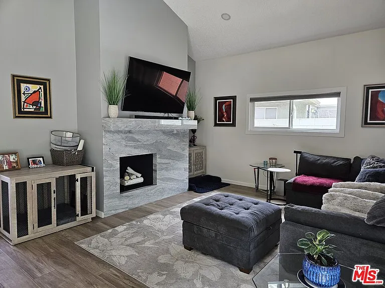 5652 Glenford St — Photo 21