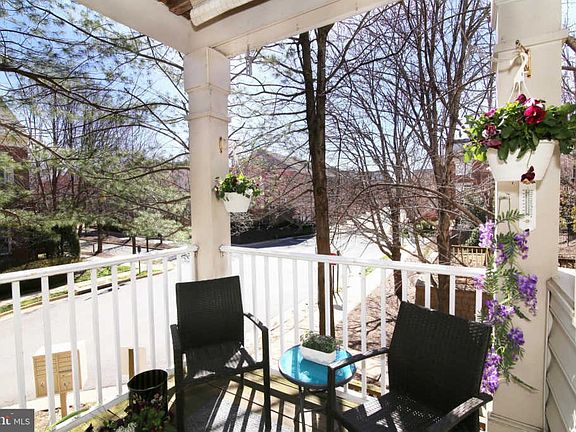 4th image of 2331 Henshaw Pl APT 101