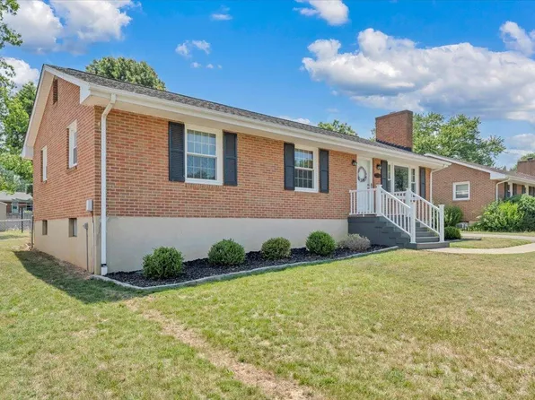 2834 Neil Dr, Roanoke, VA 24019