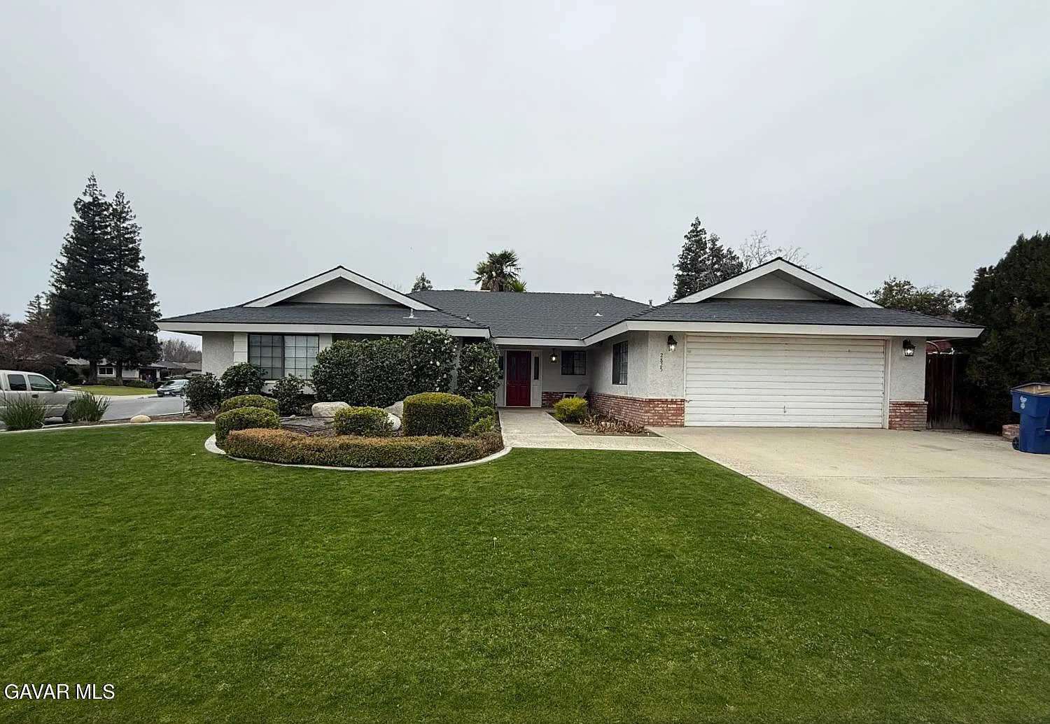 2825 Kootenay Ct photo 1