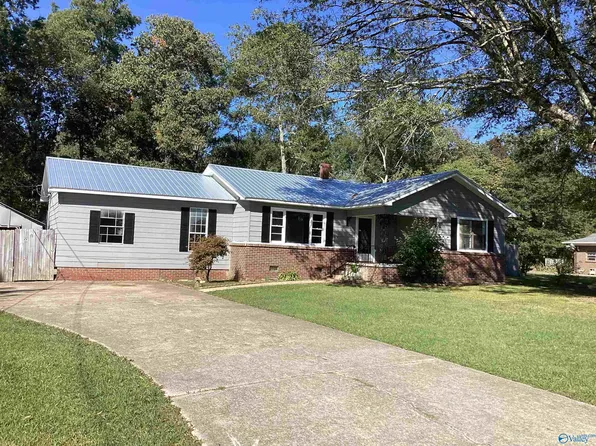 1015 Anderson Rd, Gadsden, AL 35901
