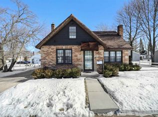 521 S Park St, Boyne City, MI 49712