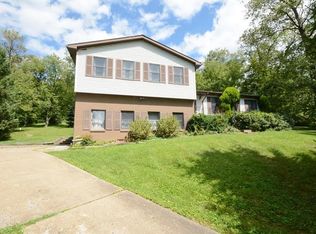 136 Buss Rd, Aliquippa, PA 15001