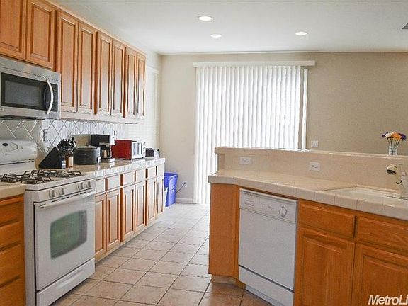 5th image of 8843 Glacier Point Dr