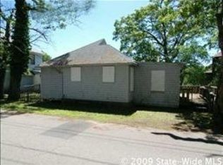 2 4 6 Beachy Point Dr, East Providence, RI 02915