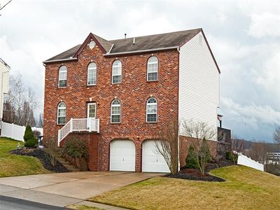 702 Esfarms Dr, Cranberry Township, PA, 16066