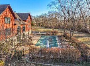 7500 Gleason Rd, Shawnee, KS 66227