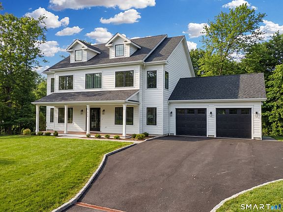 2nd image of 511 Den Road