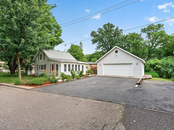 220 S Roosevelt St, Saint Croix Falls, WI 54024