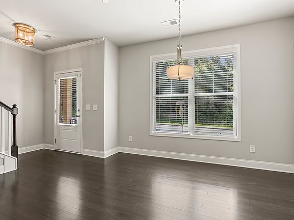 2nd image of 237 Aventine Ln