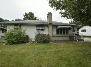 7236 Grimes Ave N, Brooklyn Center, MN 55429