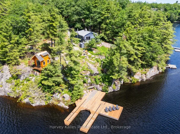 1443 Silver Lake Rd, Gravenhurst, ON P1P 1R3