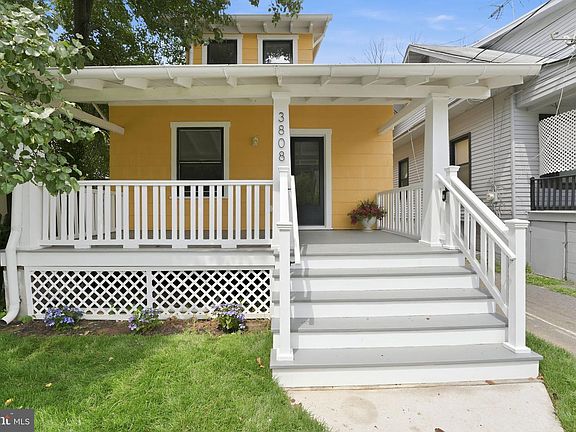 4th image of 3808 33rd St