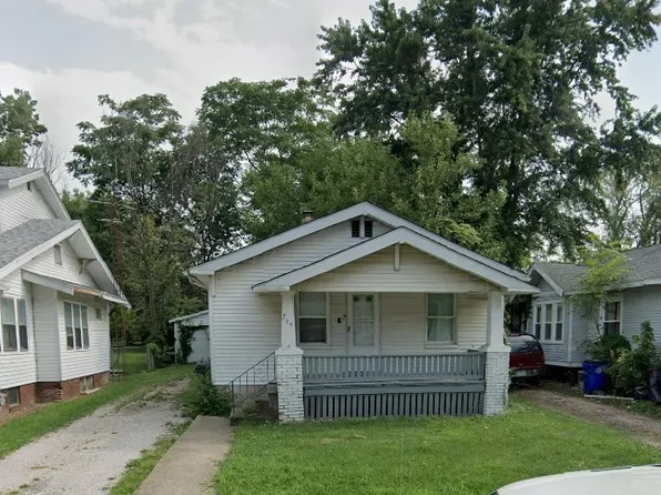 765 W Division St, Decatur, IL 62526
