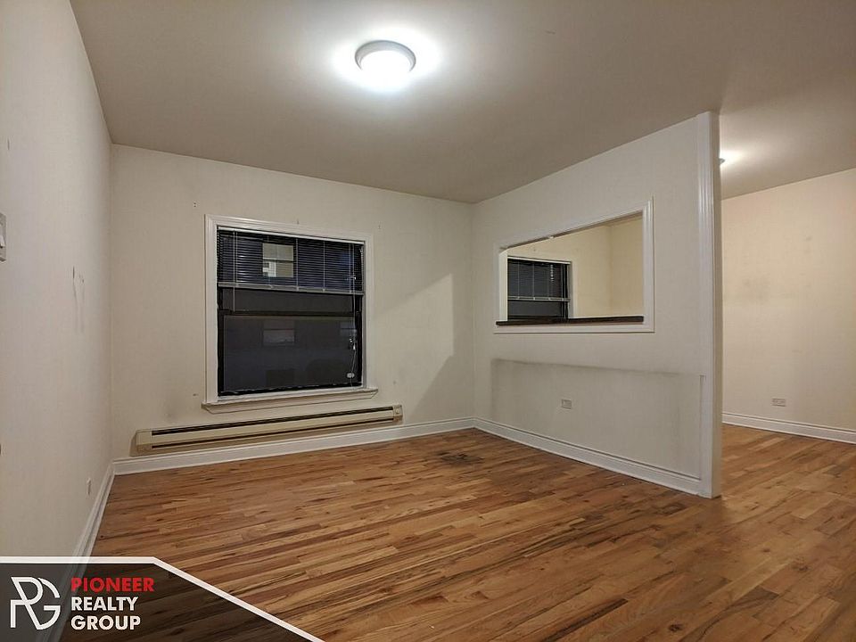 1st image of 824 W Waveland Ave #1MB