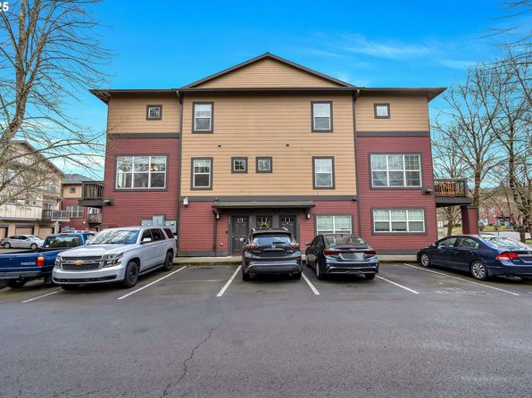 22828 SW Forest Creek Dr UNIT 203, Sherwood, OR 97140