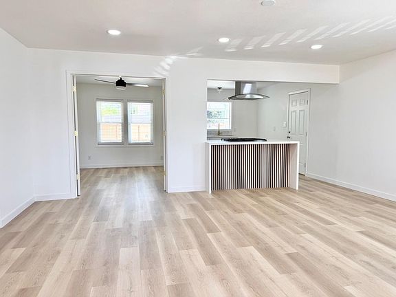 3rd image of 3644 San Rafael Ave