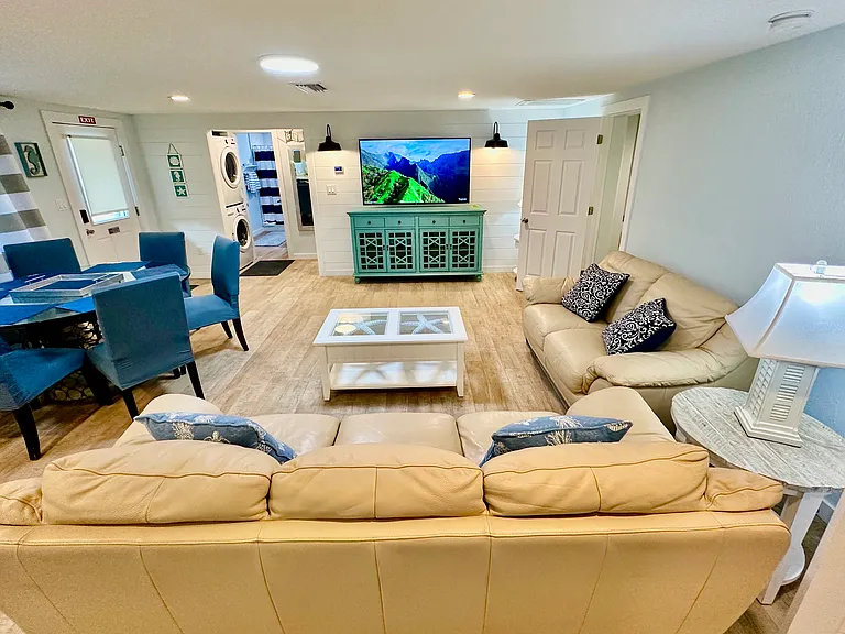 Sabal Dr — Photo 1