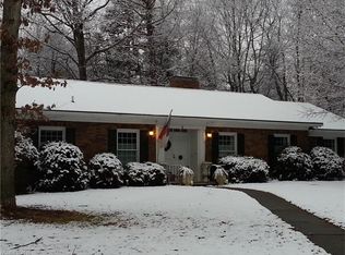 5 Brushwood Rd, Asheville, NC 28804