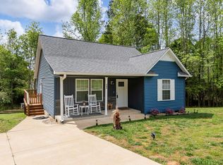 363 W Church St, Cowpens, SC 29330