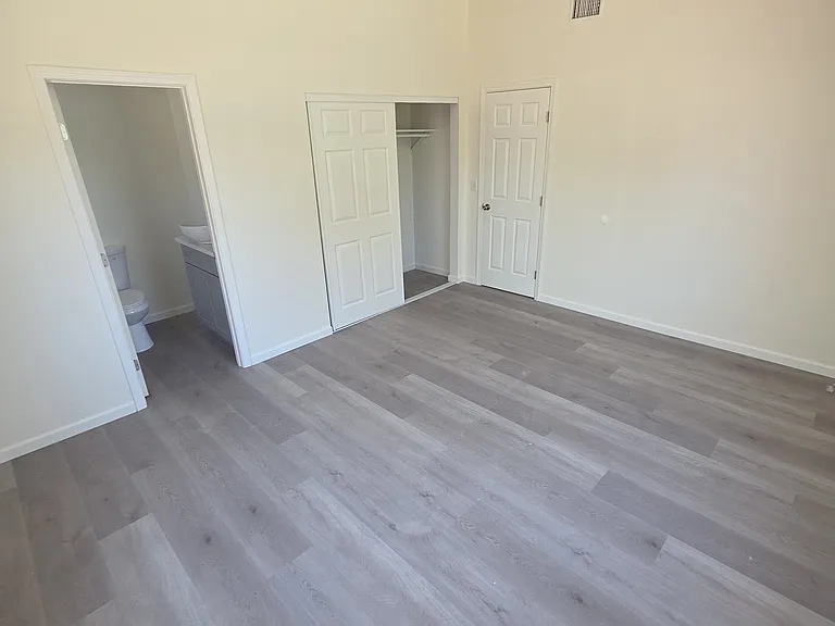 7915 Juniper Ave — Photo 7