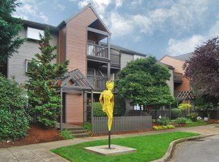 250 Evergreen Rd APT 42, Lake Oswego, OR 97034