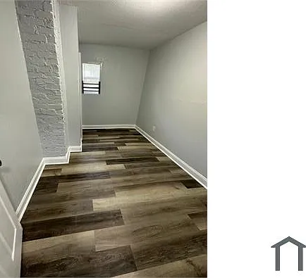 1436 W 25th St — Photo 14
