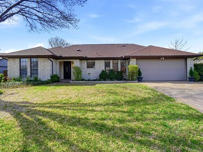 121 Montreal Dr, Hurst, TX, 76054