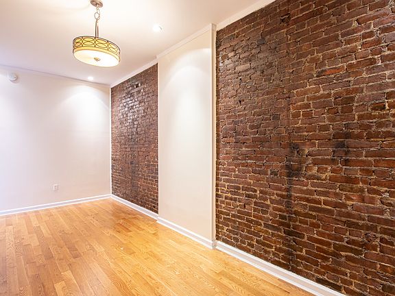 2nd image of 382 S 4th St APT 4
