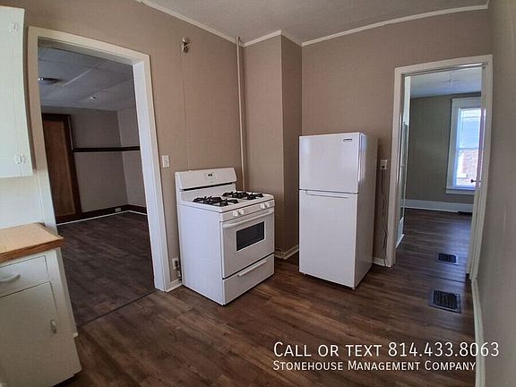 3rd image of 622 E 6th St #2