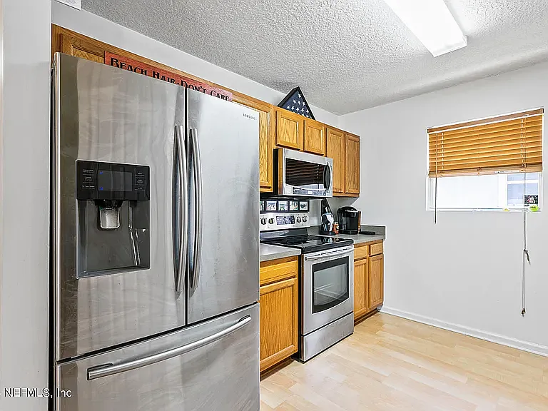 1249 Homard Pl — Photo 10
