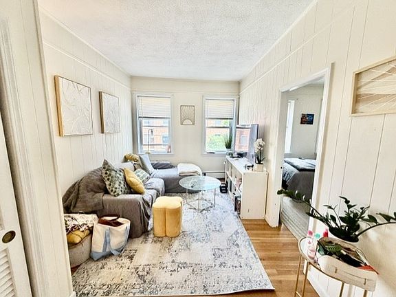 3rd image of 392 Commercial St #3