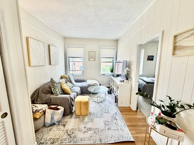 392 Commercial St #3 — Photo 3