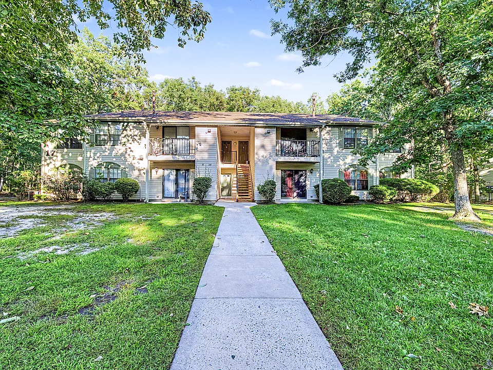 83 Liberty Ct #83