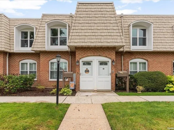 175 Main Avenue #157, Wheatley Heights, NY 11798