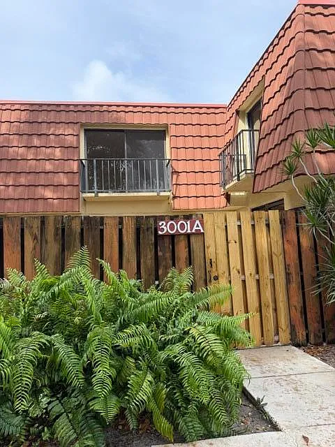 2 bed, 2.5 bath, 1500 sqft, $2,250 — Photo 2