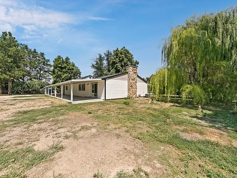 297 Bard Ave — Photo 32