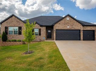 3504 SW Carter Rd, Bentonville, AR 72712