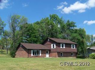 3925 N Woodbine Dr, Marion, IN 46952