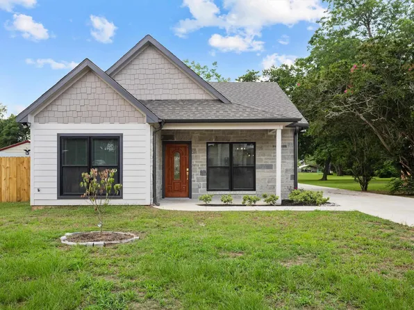 129 S Grace St, Crockett, TX 75835