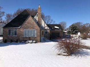 711 S 1st Ave, Broken Bow, NE 68822